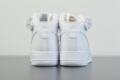 Imagem do Nike Air Force 1 High Triple White