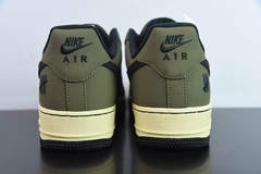 Imagem do Nike Air Force 1 Low SP Undefeated Ballistic Dunk vs. AF1