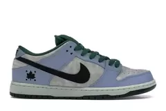 Nike SB Dunk Low Maple Leaf Central Park