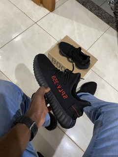 Imagem do Yeezy Boost 350 ”Black Red”