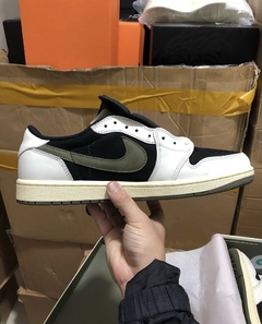 Travis Scott x Air Jordan 1 Low Olive - Él.sneakers