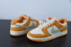 Nike Dunk Low AS Safari Swoosh Kumquat na internet