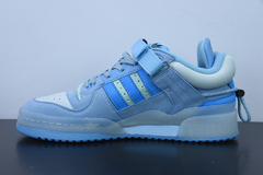 Bad Bunny x adidas Forum Buckle Low Blue Tint na internet