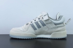 Bad Bunny x adidas Forum Buckle Low White na internet