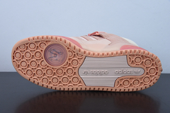 Bad Bunny x Adidas Forum Low Pink Easter Egg na internet