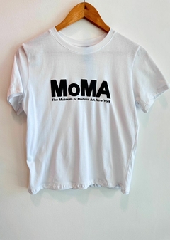 remera moma en internet