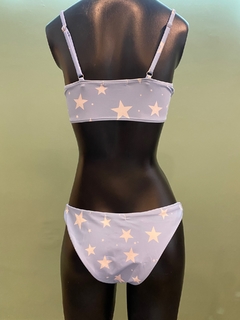 Bikini azul con estrellas blancas. - comprar en línea