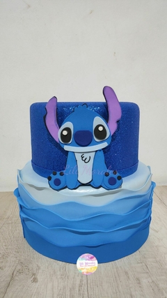 LOCAÇÃO Bolo Fake Stitch