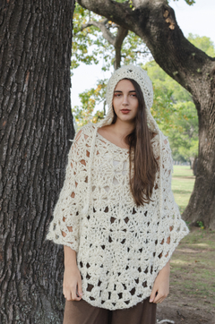 poncho circular con capucha