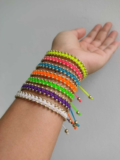 Pulseira Macramé Bolinhas Douradas - comprar online