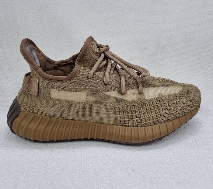 Yeezy marrom hot sale