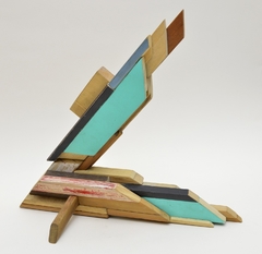 Flecha / Ensamble en madera / 35 x 30 x 13 cm