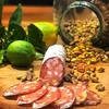 Salame cítrico con pistachos