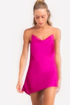 Vestido Curto Fucsia on internet