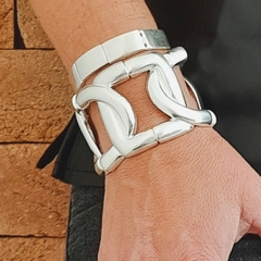 BRACELETE PRATA LOVERS CORRENTE - Tam regulável de 21 cm a 22 cm. - ALLEGRA Acessórios e Moda Para Mulheres