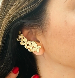 BRINCO EAR CUFF BORBOLETAS BANHADO A OURO 18K - 5 cm