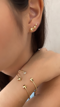 EARCUFF SIENA BOLINHAS TRIPLAS BANHADO A OURO 18K - comprar online