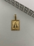 PINGENTE PLACA NOSSA SENHORA MANTO CRAVEJADO COM ZIRCÔNIAS P TEXTURIZADO MADEIRA- 2,5X2CM - BANHADO A OURO 18K - Golderia Joias