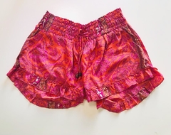 Shorts Dina en internet