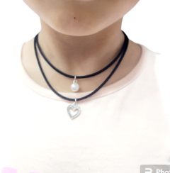 choker de gamuza