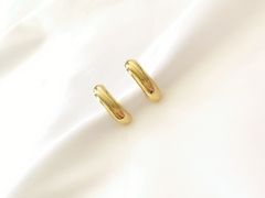 Brinco Ear hook liso de Ouro 18k