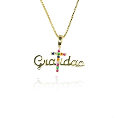 Colar pingente Gratidão Cruz Colorida Folheado a Ouro 18k - IJ T R E N D Y