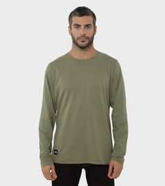 REMERA LISA HOMBRE MONTAGNE - tienda online