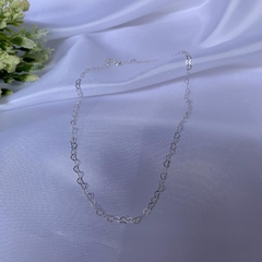 COLAR CHOCKER MINI CORAÇÕES na internet