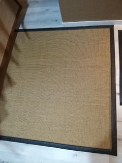 #34 CARPETA SISAL SD 1,50m x 1,50m CON BORDE CUERINA NEGRA 5CM en internet