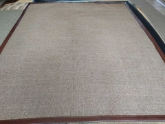 #329 CARPETA SISAL HABANO 1.74 x 1.44m con Ribete Cuero marrón 3cm - Alfombras Alsina 