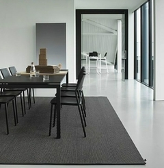 #305 CARPETA SISAL NEGRO 3.90m x 2.50m CON BORDE INVISIBLE