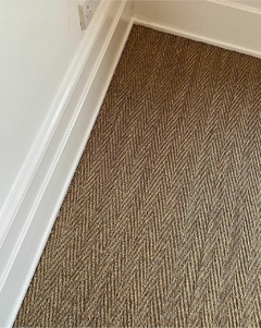 #407 CARPETA SISAL ESPIGA SCD 2.40m x 1.60m CON BORDE DE CUERINA 4cm - Alfombras Alsina 