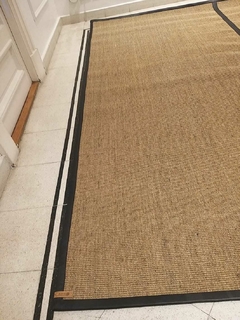 #380 CARPETA SISAL SCD 2.95m x 2.69m CON BORDES Y CENTRO DE CUERO MARRÓN AFRICANO 3cm en internet