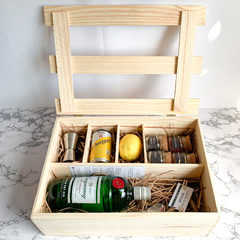 Gin Tanqueray 750ml + Especiarias + Utensílios | Caixa de Madeira G - Le Drink Box - Presentes Para Quem Ama Bons Drinks