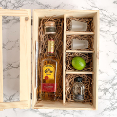 Tequila Jose Cuervo 750ml + Licor + Copo | Caixa de Madeira G - Le Drink Box - Presentes Para Quem Ama Bons Drinks