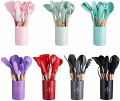 Imagem do Kit 12 Utensílios De Cozinha Em Silicone Antiaderentes Com Cabo De Madeira Com Suporte Colher Espátula Pegador Concha Fouet Pincel Escumadeira Copo An