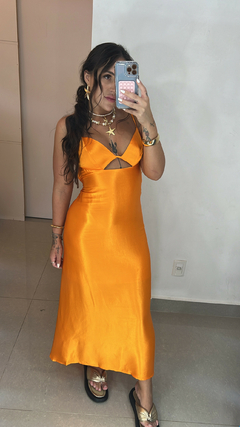 VESTIDO MIDI BUSTO VAZADO