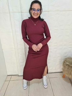 VESTIDO MIDI CANELADO COM POLIAMIDA MARSALA