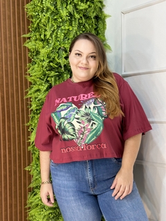 T-SHIRT CROPED PLUSSIZE NATUREZA MARSALA