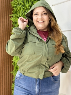 CORTA VENTO PLUSSIZE VERDE MILITAR