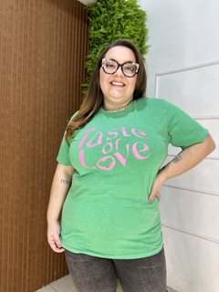 T-SHIRT ESTONADA TASTE OF LOVE VERDE - comprar online