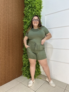 BABY LOOK EM CIRRÊ VERDE MILITAR