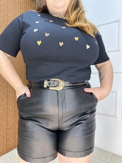 SHORT RESINADO PRETO PLUSSIZE na internet