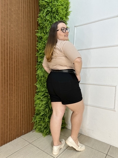 SHORT COM CINTO SARJADO COM ELASTANO PLUSSIZE PRETO - comprar online