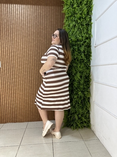 VESTIDO MIDI COM AMARRAÇÃO LISTRADO MARROM - comprar online