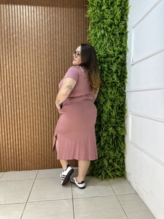 VESTIDO MIDI BÁSICO COM BOLSOS ROSÉ - comprar online