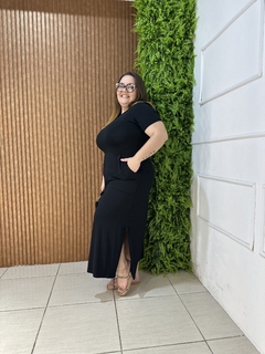 VESTIDO LONGO COM BOLSINHO PRETO - comprar online