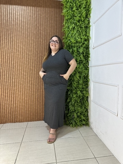 VESTIDO LONGO COM BOLSINHO CINZA