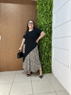 VESTIDO STELA PRETO COM ESTAMPA DE FOLHAS