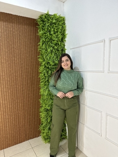 CALÇA JEANS MOM RETA VERDE MILITAR na internet